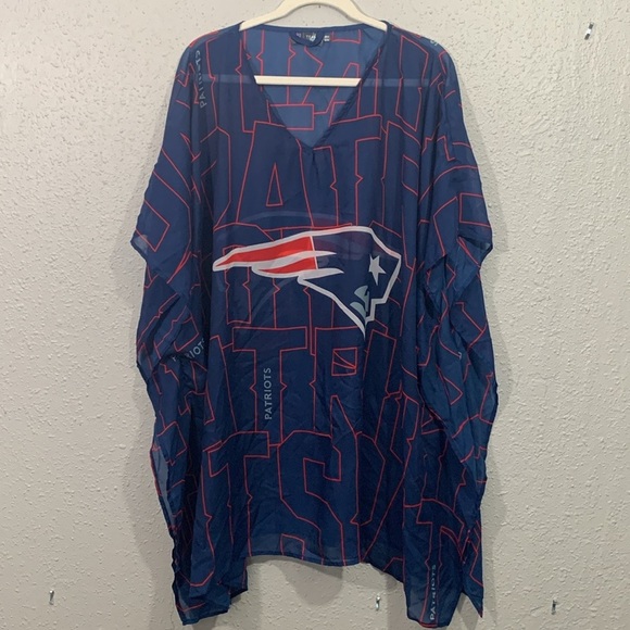 NFL Team Apparel “New England Patriots” Trace Sheer Caftan One size - Picture 1 of 10